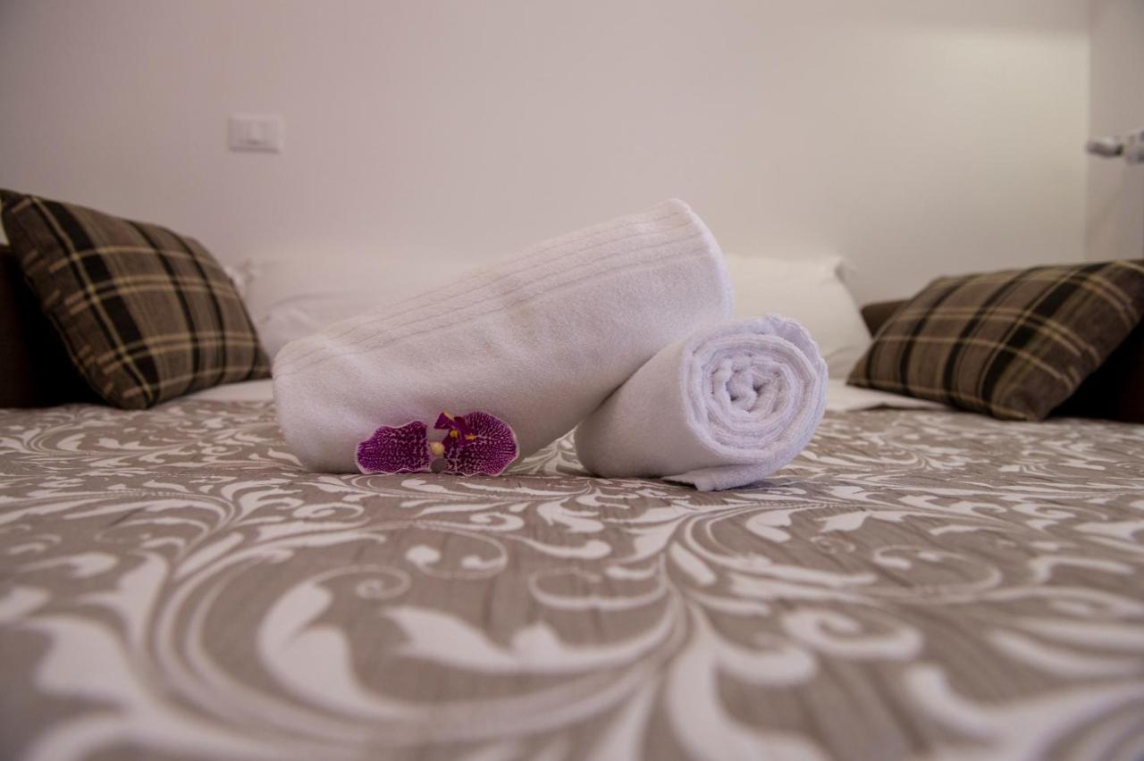 מונופולי Joyce Luxury Suite מראה חיצוני תמונה